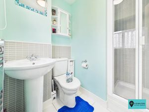 En Suite - click for photo gallery